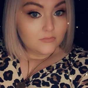 Meet your Posher, Deandra